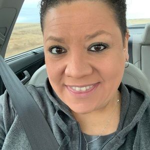 Meet your Posher, Lori